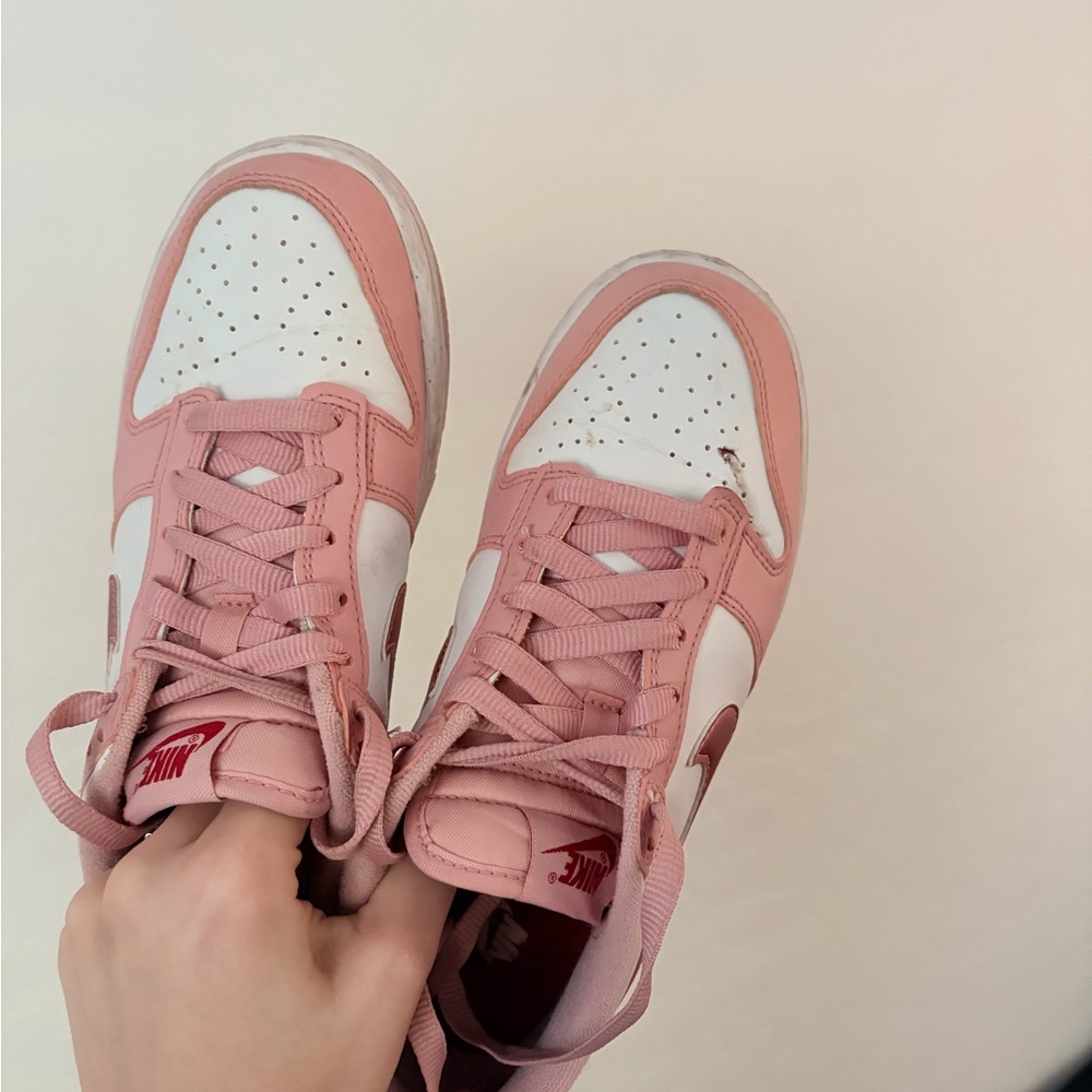 Pink Velvet Low Dunks - Picture 4 of 5